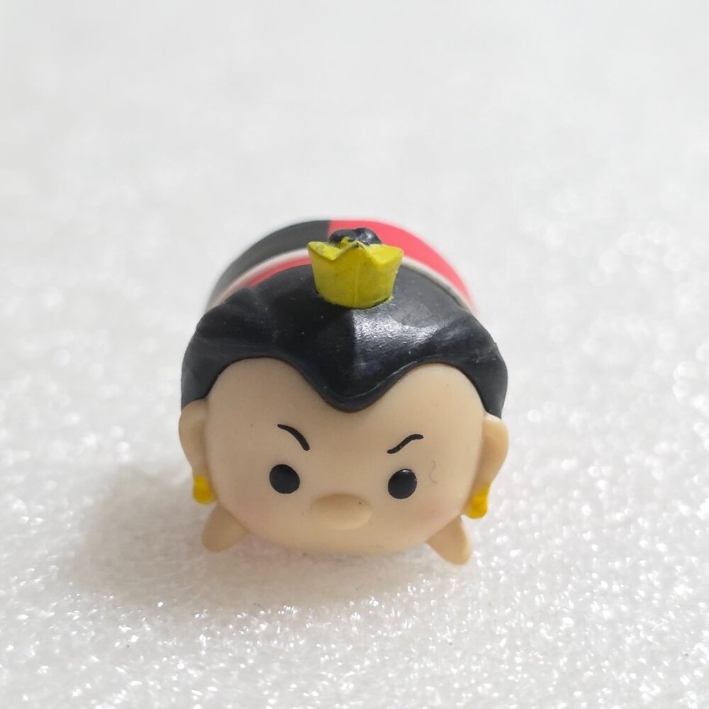 Disney Tsum Tsum Jakks‎ Pacific QUEEN OF HEARTS Vinyl Figure Mini 1"